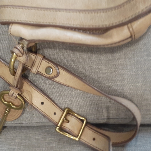 Fossil tan leather women's crossbody bag - Picture 17 of 17